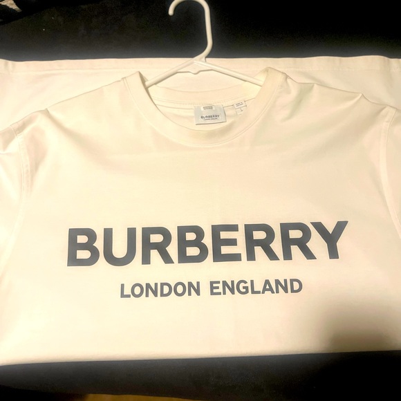 Burberry Cotton Logo Printing Size Large - Picture 1 of 5